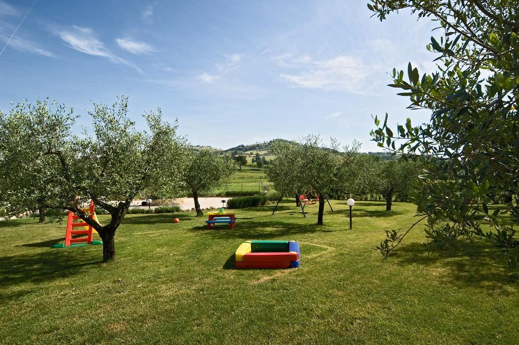 Agriturismo Casale Le Selvette Ripa エクステリア 写真